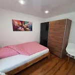 Monteurwohnung - Handwerkerwohnung * 普丰斯塔特