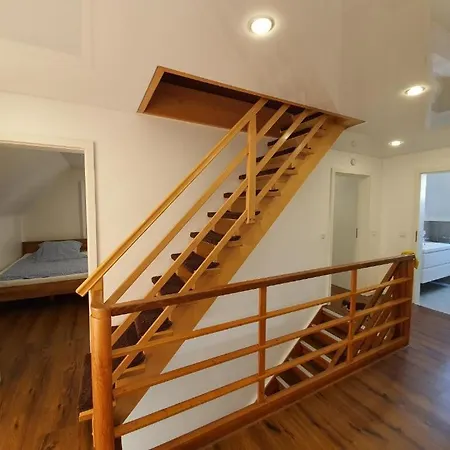 Lägenhet Monteurwohnung - Handwerkerwohnung